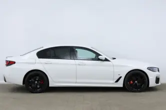 BMW 530, 3.0, 210 kW, hybrid, automatic, four-wheel drive