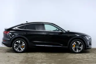 Audi e-tron, 158 kW, electric, automatic, four-wheel drive