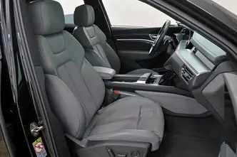 Audi e-tron, 158 kW, electric, automatic, four-wheel drive