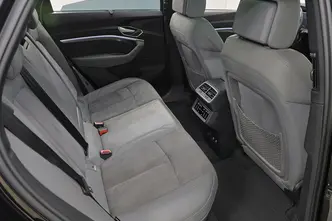 Audi e-tron, 158 kW, electric, automatic, four-wheel drive