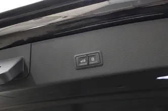 Audi e-tron, 158 kW, electric, automatic, four-wheel drive