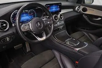 Mercedes-Benz GLC 300, 2.0, 143 kW, plug-in hybrid, automatic, four-wheel drive