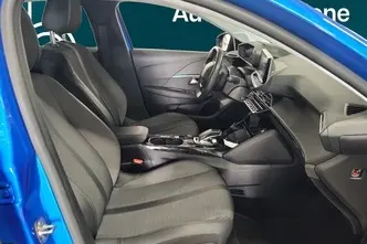 Peugeot 208, electric, automatic, front-wheel drive