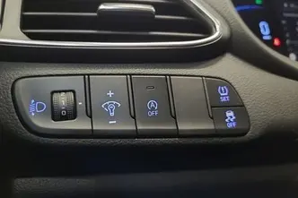 Hyundai i30, 1.5, 70 kW, bensiin, manuaal, esivedu