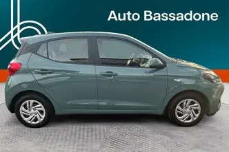 Hyundai i10, 1.0, 46 kW, petrol, manual, front-wheel drive