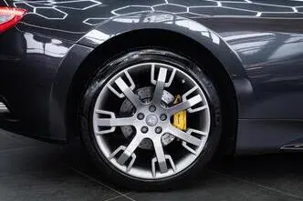 Maserati Granturismo, 4.7, 338 kW, бензин, автомат, задний привод