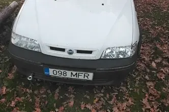 Fiat Strada, 1.2, 44 kW, bensiin, manuaal, esivedu
