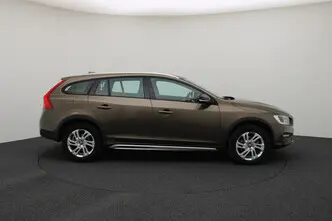 Volvo V60 Cross Country, 2.0, 110 kW, diisel, manuaal, esivedu