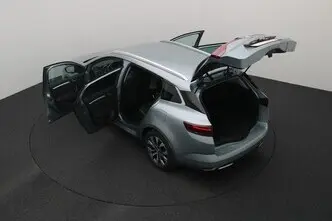 Renault Megane, 1.6, 67 kW, plug-in hybrid, automatic, front-wheel drive