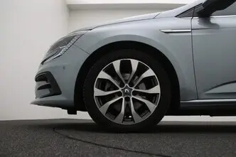 Renault Megane, 1.6, 67 kW, plug-in hybrid, automatic, front-wheel drive