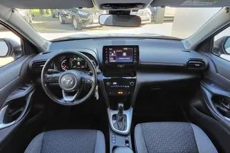 Toyota Yaris Cross, 1.5, 68 kW, hybrid, automatic, front-wheel drive