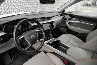 Audi e-tron, 0.1, 230 kW, bensiin, automaat, nelikvedu
