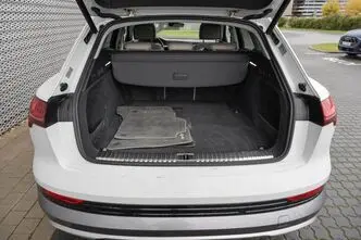 Audi e-tron, 0.1, 230 kW, bensiin, automaat, nelikvedu