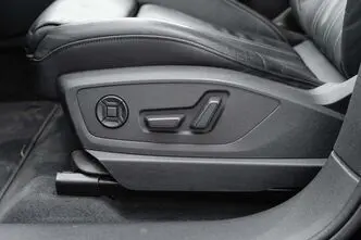 Audi e-tron, 373 kW, elekter, automaat, nelikvedu
