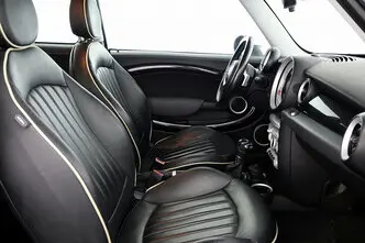 MINI Clubman, 1.6, 88 kW, бензин, автомат, передний привод