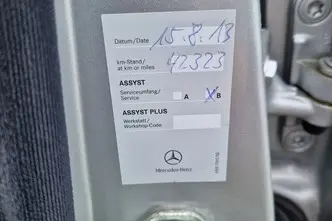 Mercedes-Benz E 240, 2.6, 125 kW, bensiin, manuaal, tagavedu