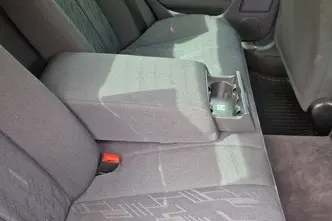 Mercedes-Benz E 240, 2.6, 125 kW, bensiin, manuaal, tagavedu