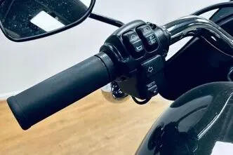 Harley-Davidson Sport Glide, 1.7, 61 kW, bensiin, manuaal, tagavedu