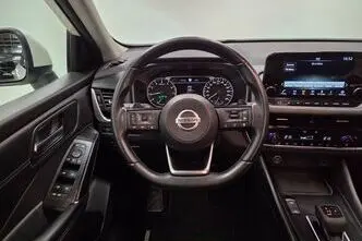 Nissan Qashqai, 1.3, 116 kW, hybrid, automatic, front-wheel drive