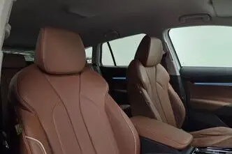 Škoda Enyaq, 70 kW, elekter, automaat, tagavedu