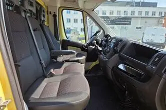 Peugeot Boxer, 2.2, 96 kW, diesel, manual, front-wheel drive