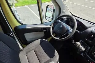 Peugeot Boxer, 2.2, 96 kW, diesel, manual, front-wheel drive
