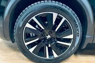 Peugeot 2008, 1.5, 96 kW, diesel, automatic, front-wheel drive