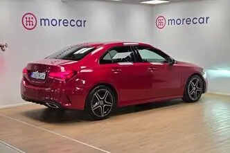Mercedes-Benz A 180, 1.3, 100 kW, petrol, automatic, front-wheel drive