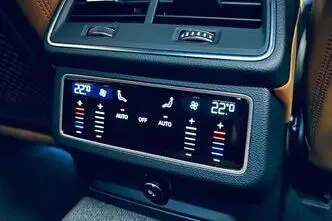Audi RS6, 4.0, 441 kW, hübriid, automaat, nelikvedu