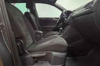 Volkswagen Tiguan, 1.4, 110 kW, bensiin, automaat, esivedu