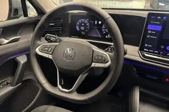 Volkswagen Tiguan, 1.5, 110 kW, hybrid, automatic, front-wheel drive