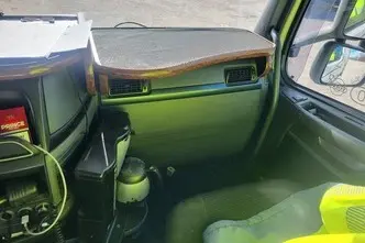 Volvo FH mega+ haagis Krone mega, 12.8, 309 kW, diisel, automaat, tagavedu