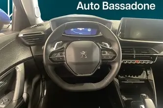 Peugeot 2008, 1.2, 96 kW, bensiin, automaat, esivedu