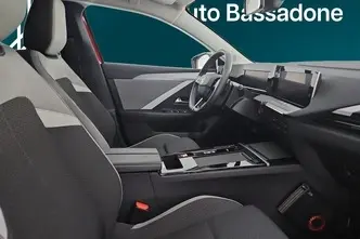 Opel Astra, 1.2, 96 kW, бензин, автомат, передний привод