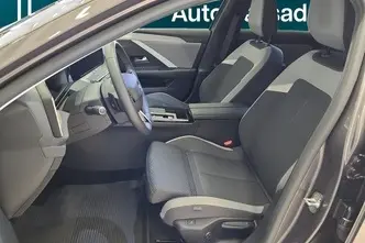 Opel Astra, 1.2, 96 kW, бензин, автомат, передний привод