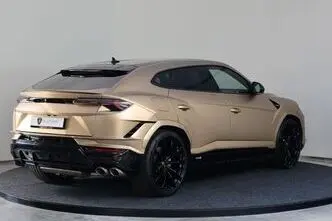 Lamborghini Urus, 4.0, 490 kW, petrol, automatic, four-wheel drive