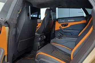 Lamborghini Urus, 4.0, 490 kW, petrol, automatic, four-wheel drive