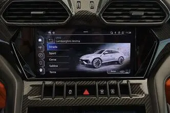 Lamborghini Urus, 4.0, 490 kW, petrol, automatic, four-wheel drive