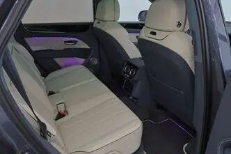 Bentley Bentayga, 4.0, 404 kW, petrol, automatic, four-wheel drive