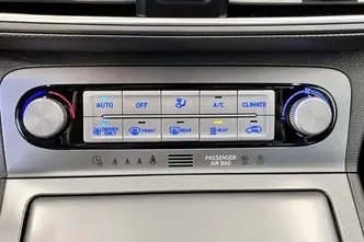 Hyundai Kona, 28 kW, electric, front-wheel drive