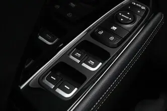 Kia Niro, 1.6, 77 kW, подключаемый гибрид, автомат, передний привод