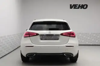 Mercedes-Benz A 180, 1.3, 100 kW, petrol, automatic, front-wheel drive