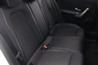 Mercedes-Benz A 180, 1.3, 100 kW, petrol, automatic, front-wheel drive