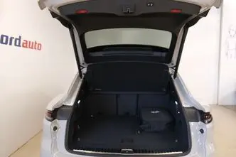 Porsche Cayenne, 4.0, 441 kW, plug-in hybrid, automatic, four-wheel drive