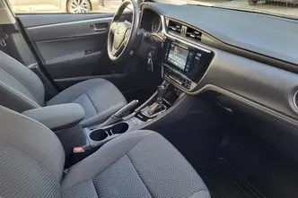 Toyota Corolla, 1.6, 97 kW, petrol, automatic, front-wheel drive