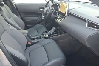 Toyota Corolla, 2.0, 98 kW, hybrid, automatic, front-wheel drive