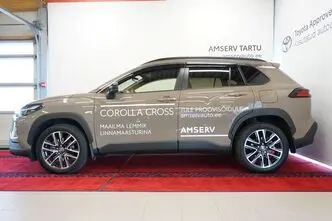 Toyota Corolla Cross, 2.0, 98 kW, гибрид, автомат, полный привод