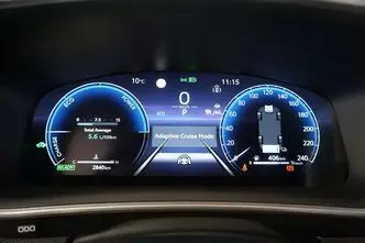 Toyota Corolla Cross, 2.0, 98 kW, гибрид, автомат, полный привод