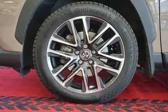 Toyota Corolla Cross, 2.0, 98 kW, гибрид, автомат, полный привод