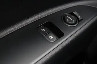 Kia Stonic, 1.0, 74 kW, бензин, механическая, передний привод